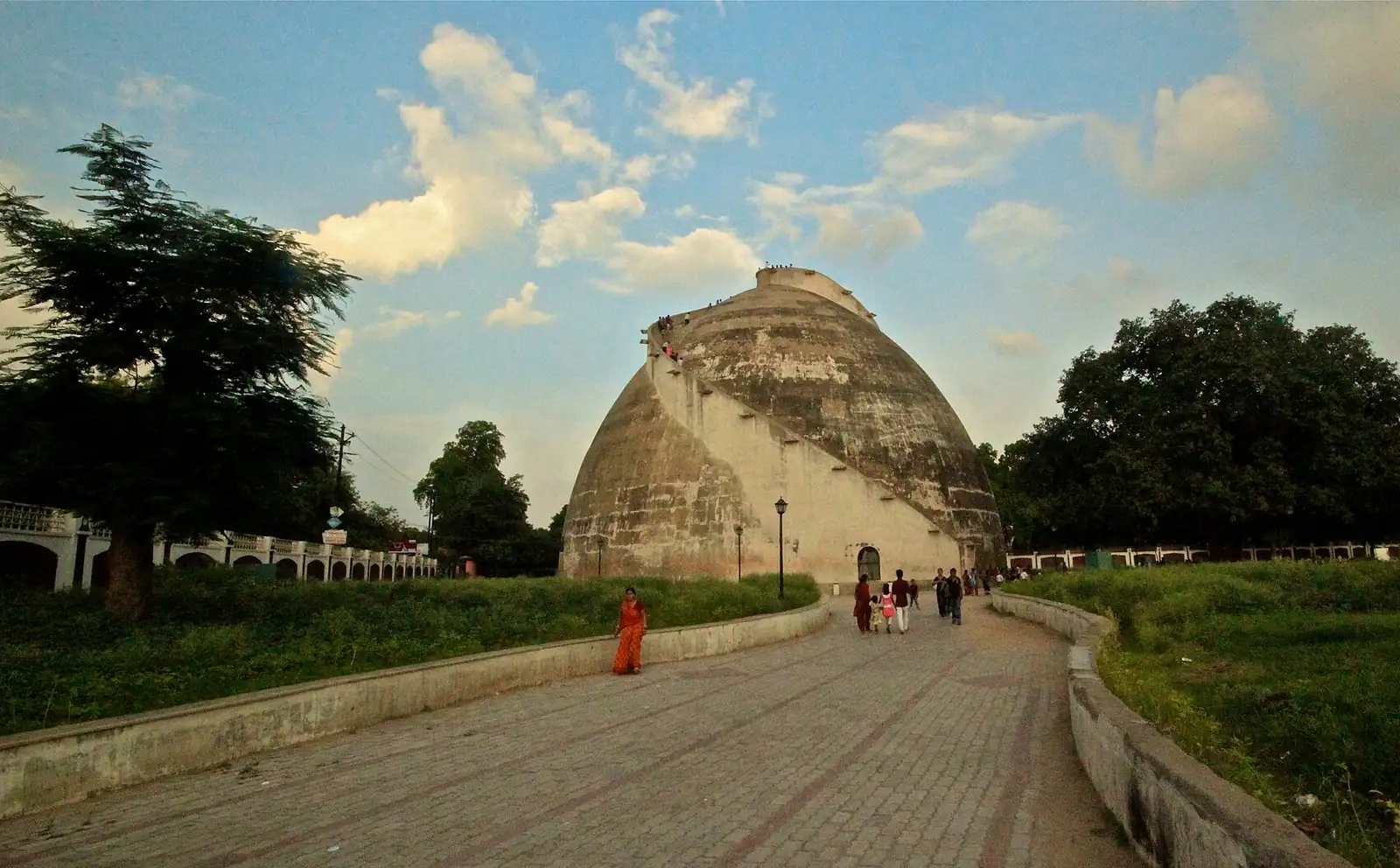 The Golghar granary dome, Patna